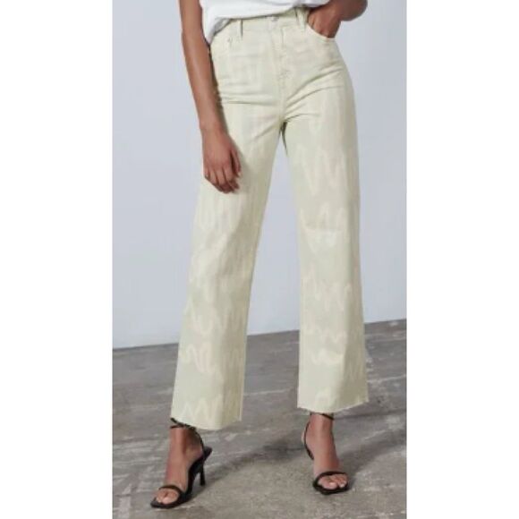 Zara Denim - Zara Jeans Size 10 Wide Leg High Rise The 90s Full Length Print Raw Hem